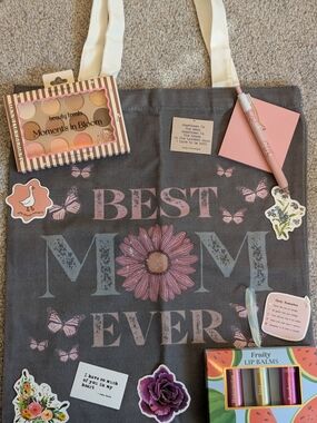 Best Mom Ever Canvas Tote & Makeup